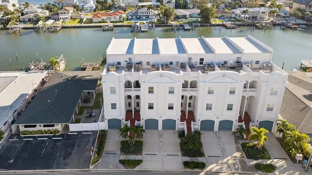 $1,799,900 | 125 Brightwater Drive, Unit 2, Clearwater Beach, FL 33767