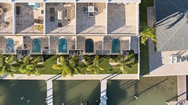 $1,799,900 | 125 Brightwater Drive, Unit 2, Clearwater Beach, FL 33767