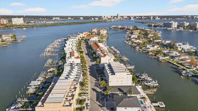 $1,799,900 | 125 Brightwater Drive, Unit 2, Clearwater Beach, FL 33767