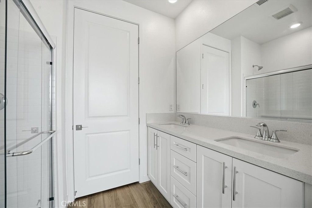 9331 Via Azul Pico Rivera, CA 90660 - Photo 16 of 37