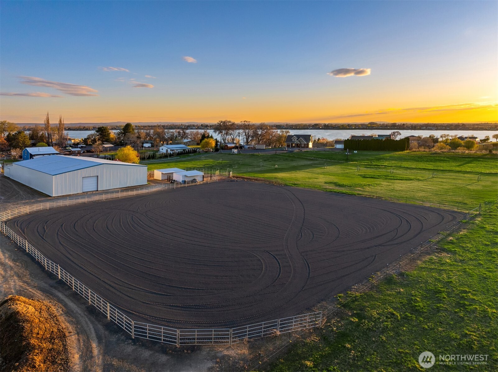 2762 Elgin Road Northeast Moses Lake, WA 98837 - Photo 34 of 37 a view of a swimming pool with an ocean view