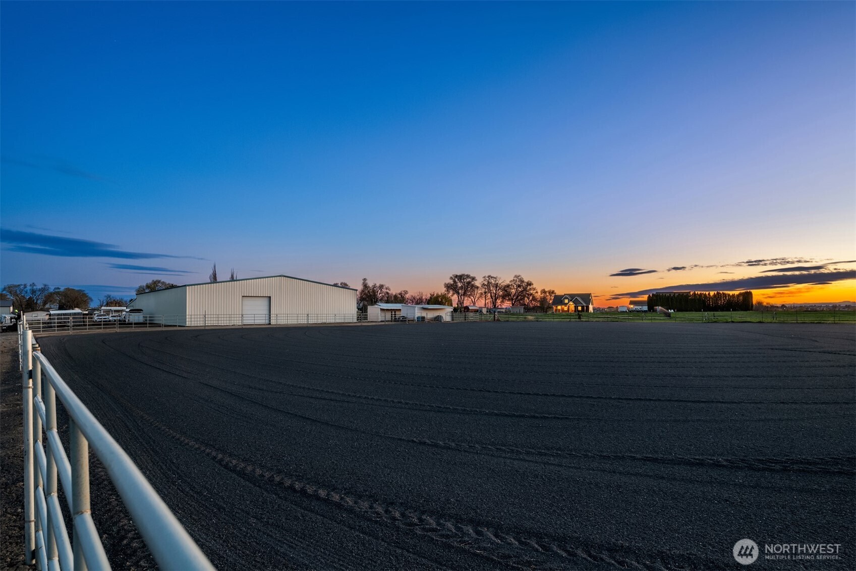 2762 Elgin Road Northeast Moses Lake, WA 98837 - Photo 35 of 37 a view of a terrace