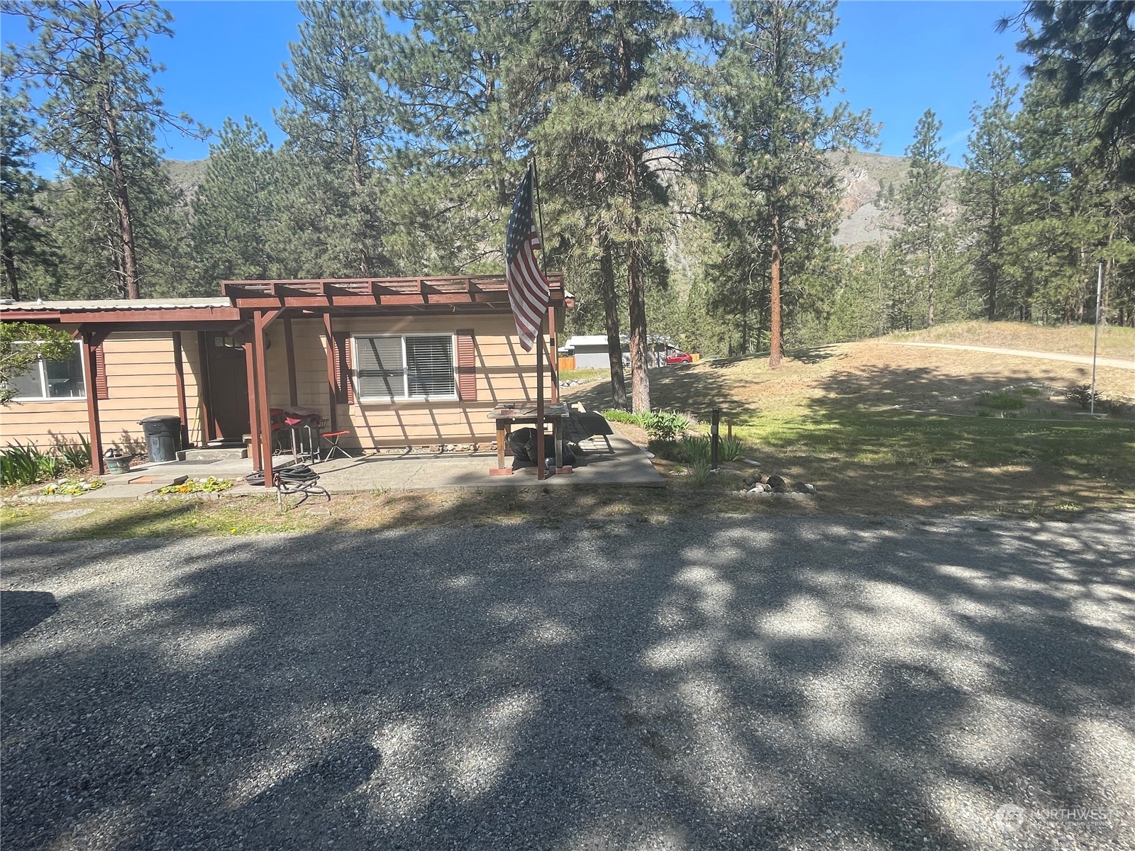 7 Mountain View Road Tonasket, WA 98855 - Photo 2 of 33 Gallery Image 2