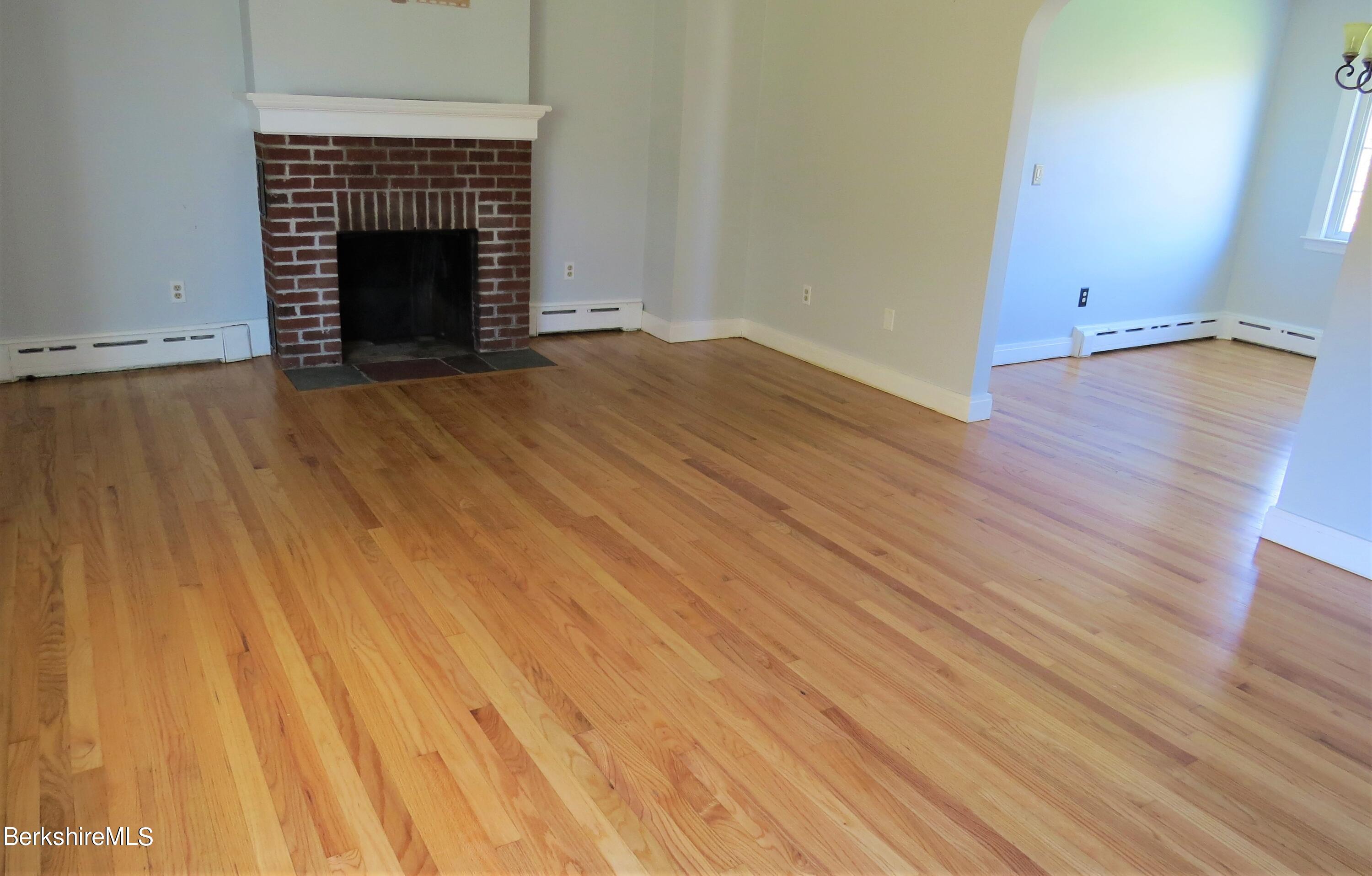 198 East Road Adams, MA 01220 - Photo 14 of 32 Living room