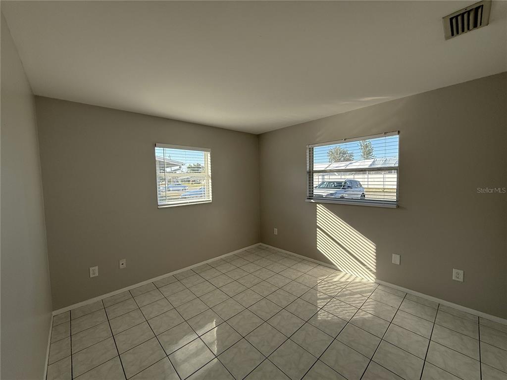 516 Briarwood Road Venice, FL 34293 - Photo 8 of 13