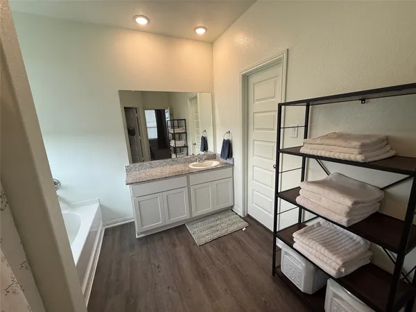 $279,000 | 8019 Barret Travis Court, Beasley, TX 77417