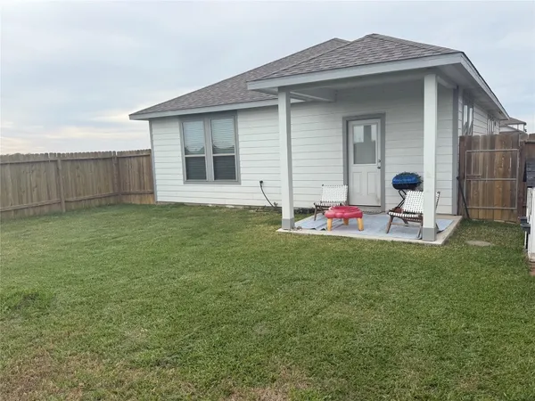 $279,000 | 8019 Barret Travis Court, Beasley, TX 77417
