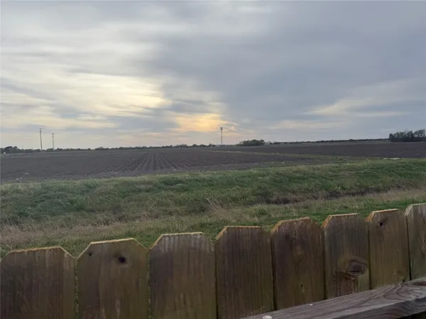 $279,000 | 8019 Barret Travis Court, Beasley, TX 77417