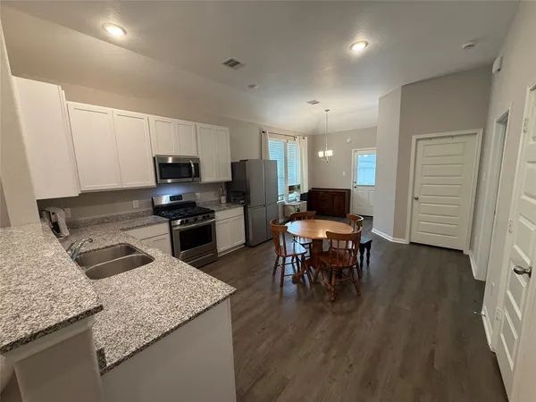 $279,000 | 8019 Barret Travis Court, Beasley, TX 77417