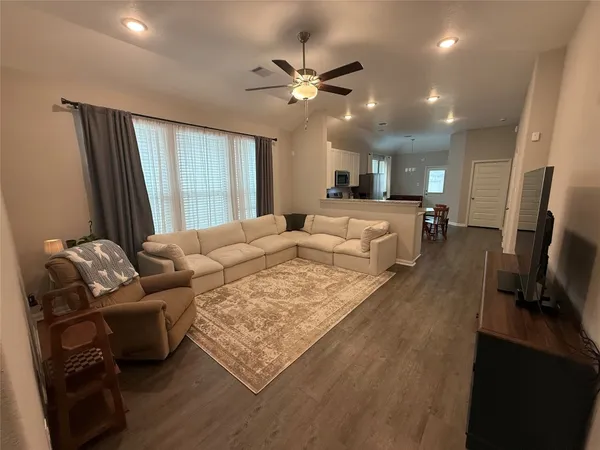 $279,000 | 8019 Barret Travis Court, Beasley, TX 77417