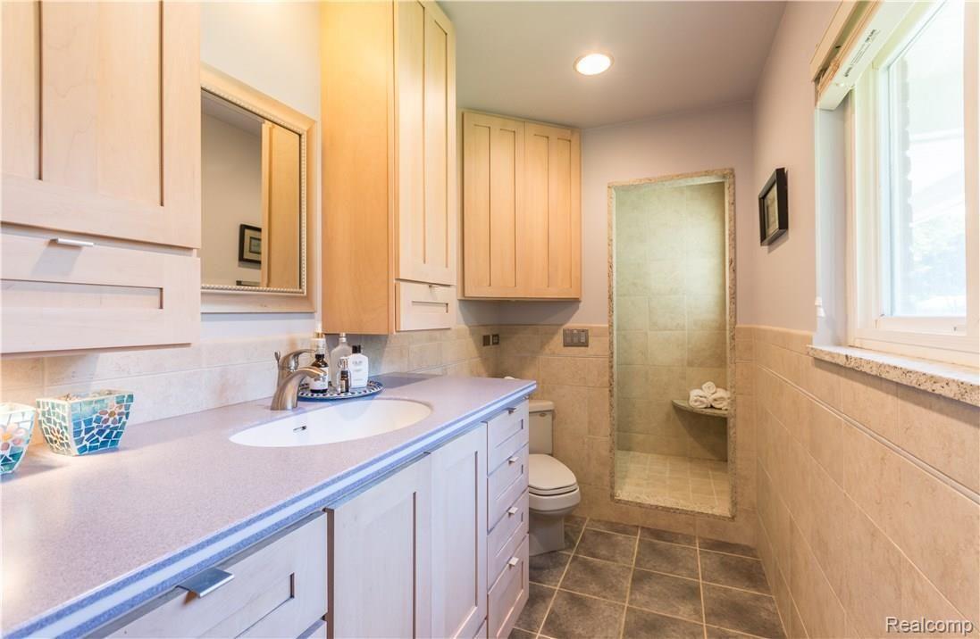 4630 Pickering Road Bloomfield Hills, MI 48301 - Photo 19 of 39 Pickering-16.jpg