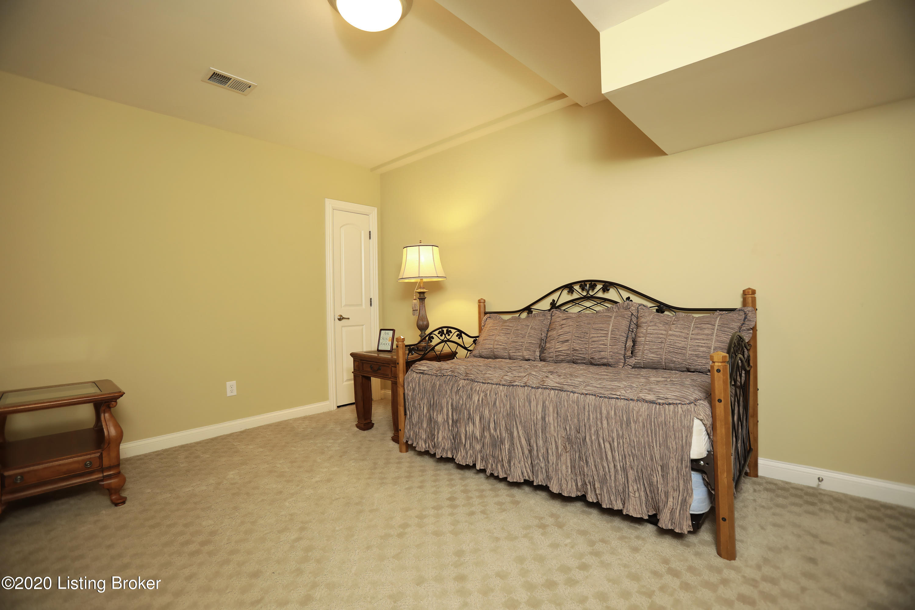 6401 Innisbrook Drive Prospect, KY 40059 - Photo 77 of 92 6401_Innisbrook_085