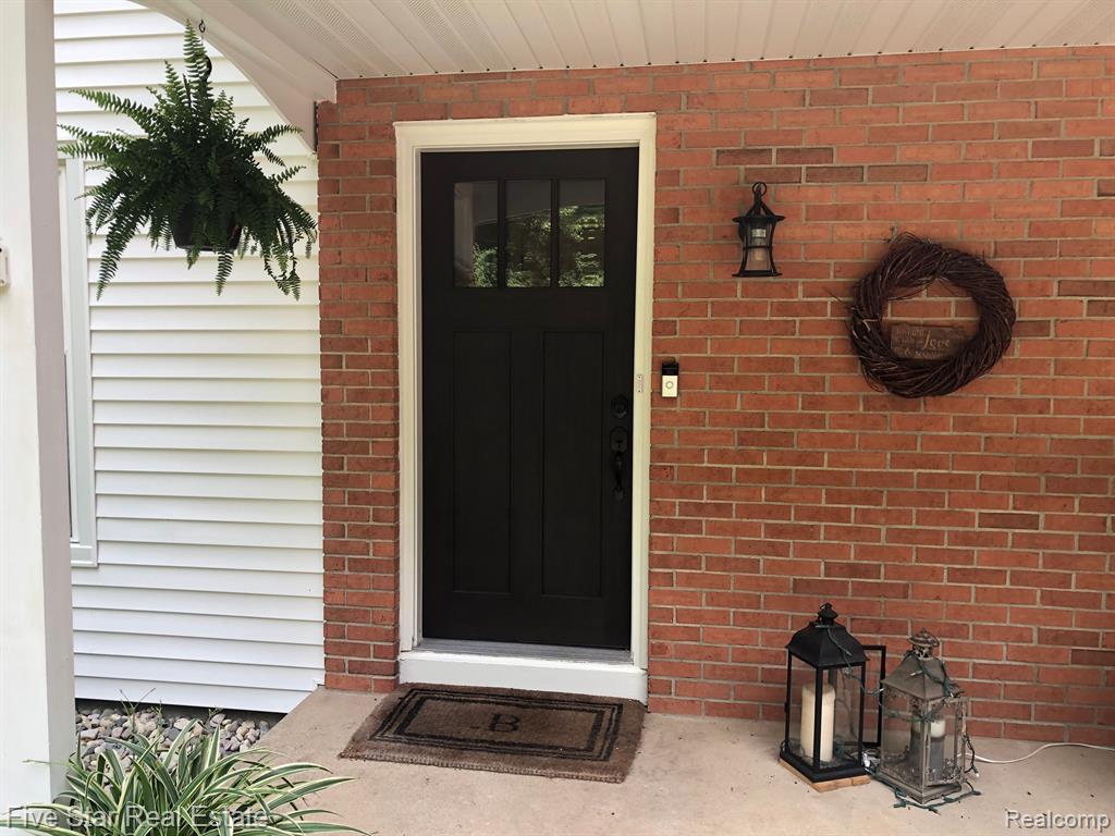 18940 North Fruitport Road Spring Lake, MI 49456 - Photo 11 of 50