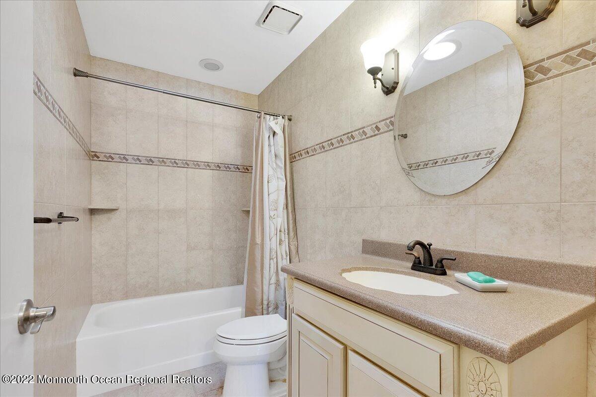 705 A Croydon Road Monroe Township, NJ 08831 - Photo 18 of 21 18-705A Croydon Rd10