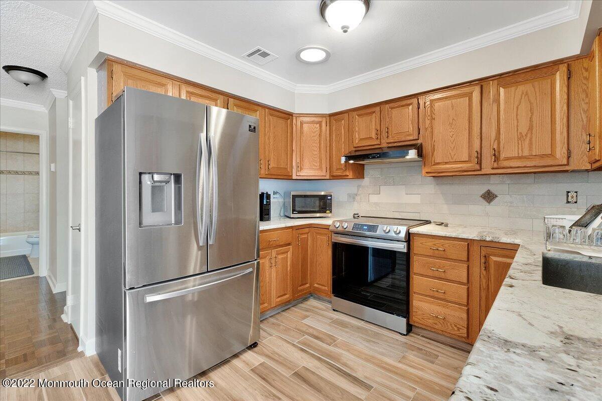 705 A Croydon Road Monroe Township, NJ 08831 - Photo 8 of 21 08-705A Croydon Rd19