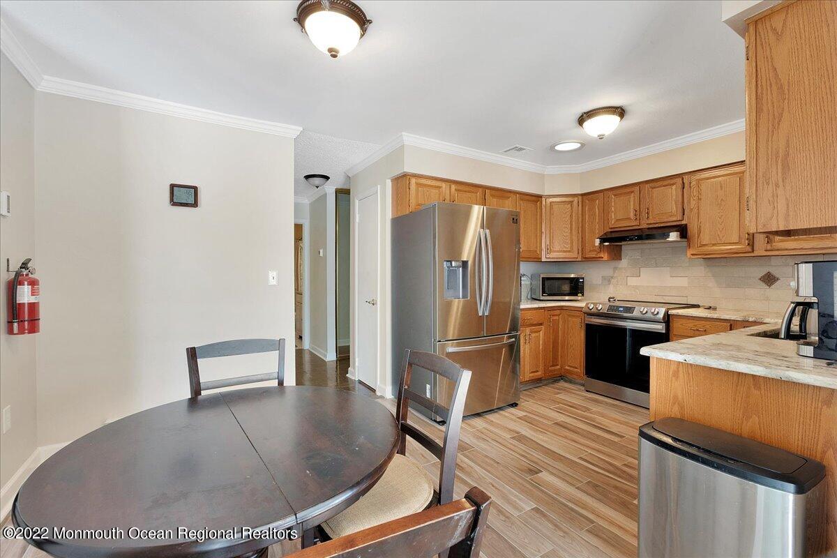 705 A Croydon Road Monroe Township, NJ 08831 - Photo 9 of 21 09-705A Croydon Rd18