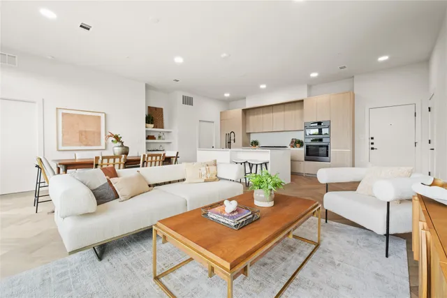 $1,149,000 | 2209 South 1st Street, Unit 403, Austin, TX 78704