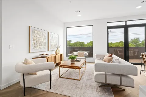 $1,199,000 | 2209 South 1st Street, Unit 403, Austin, TX 78704