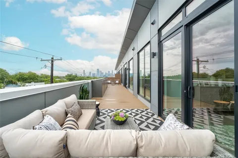 $1,149,000 | 2209 South 1st Street, Unit 403, Austin, TX 78704