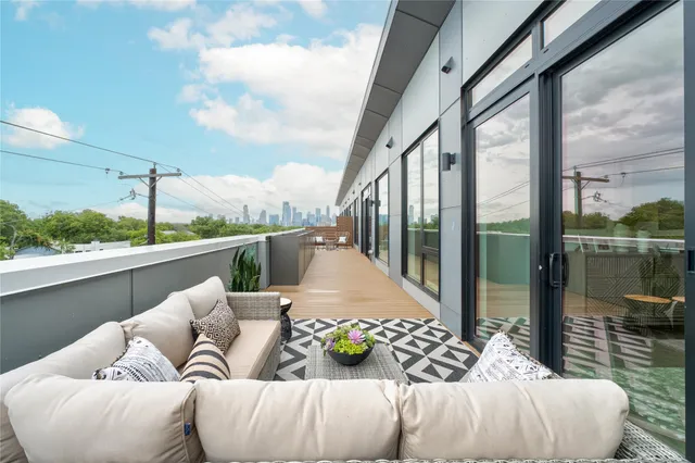 $1,149,000 | 2209 South 1st Street, Unit 403, Austin, TX 78704
