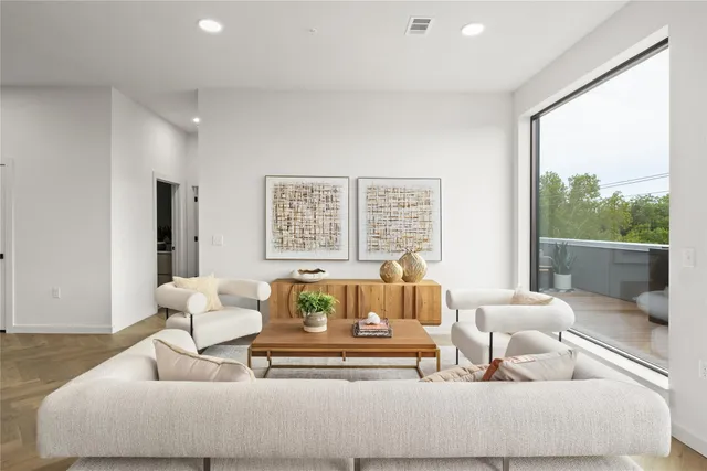 $1,149,000 | 2209 South 1st Street, Unit 403, Austin, TX 78704