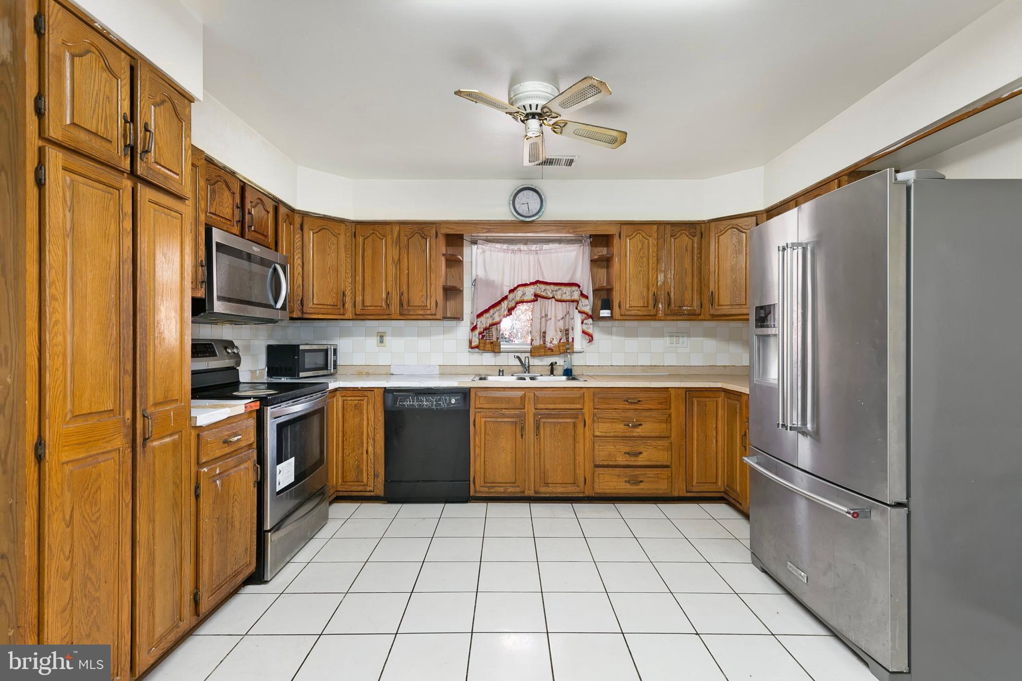 9331 Lanham Severn Road Lanham, MD 20706 - Photo 11 of 47 Gallery Image 11