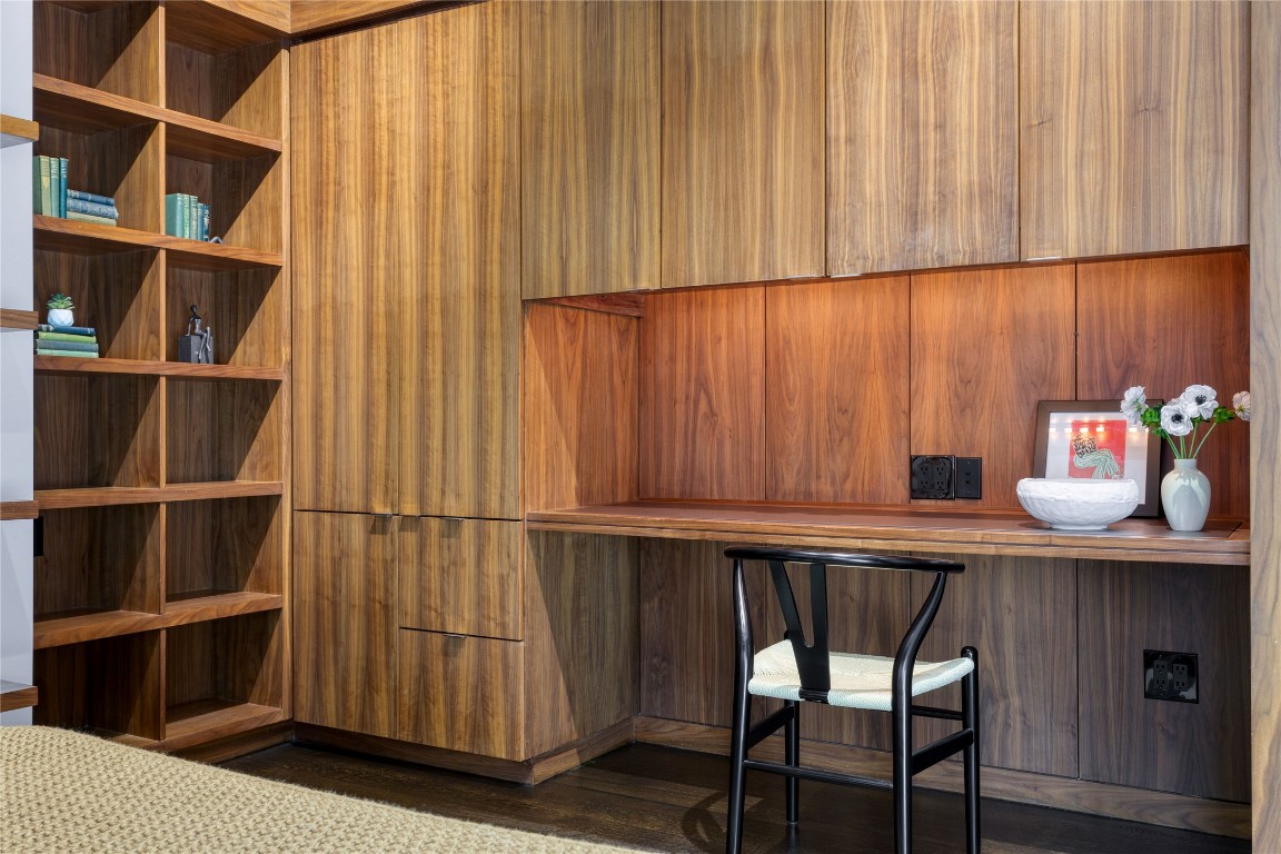 811 Congress Avenue Austin, TX 78701 - Photo 25 of 39