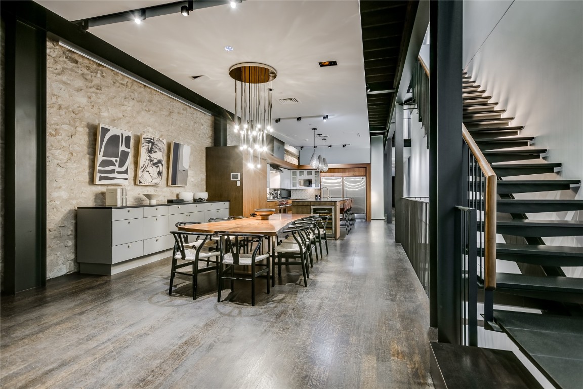 811 Congress Avenue Austin, TX 78701 - Photo 7 of 39 an outdoor space with furniture and staircase