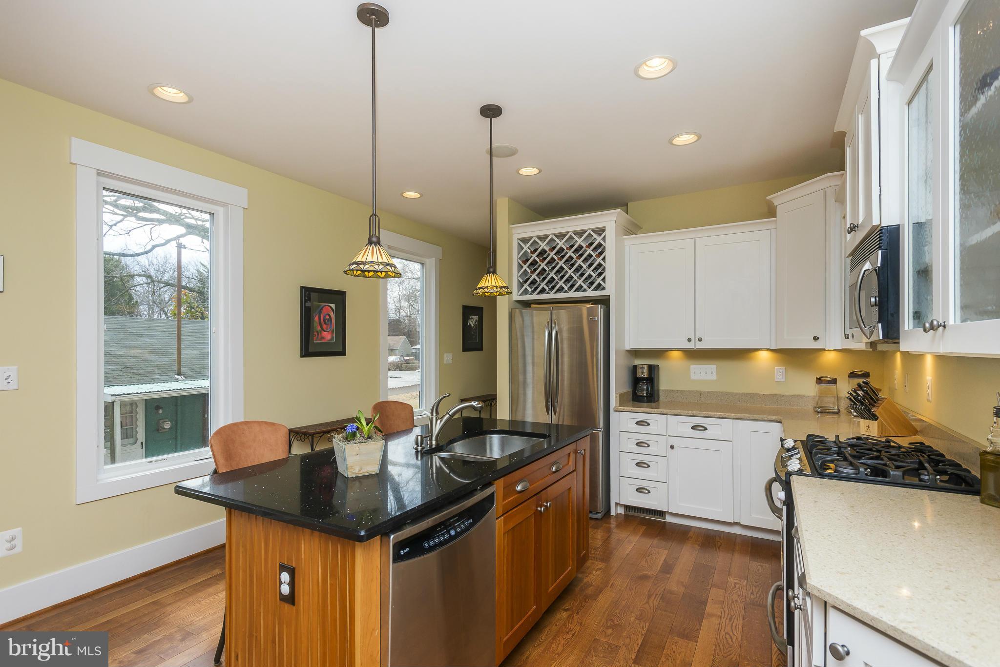 49 Silopanna Road Annapolis, MD 21403 - Photo 3 of 21 Kitchen