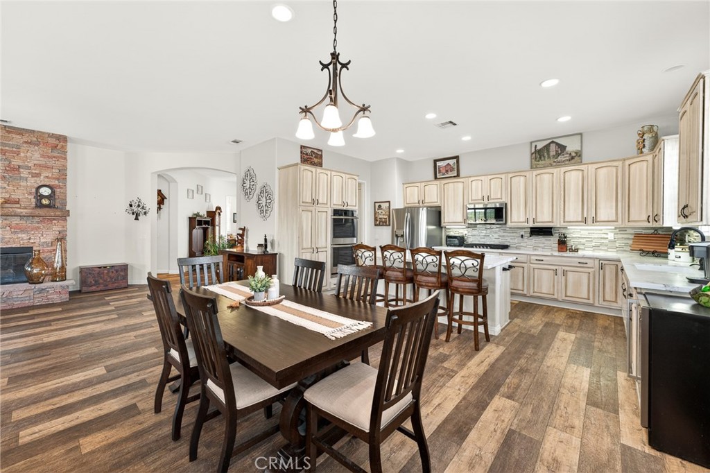 1710 Reyes Lane Beaumont, CA 92223 - Photo 7 of 34
