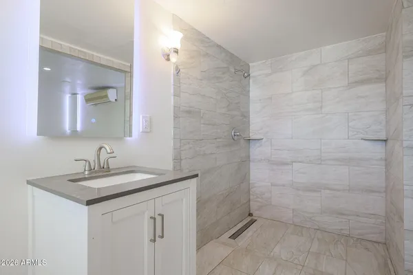 $2,475 | 6659 West Carol Ann Way, Glendale, AZ 85306