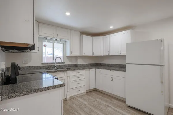 $2,475 | 6659 West Carol Ann Way, Glendale, AZ 85306