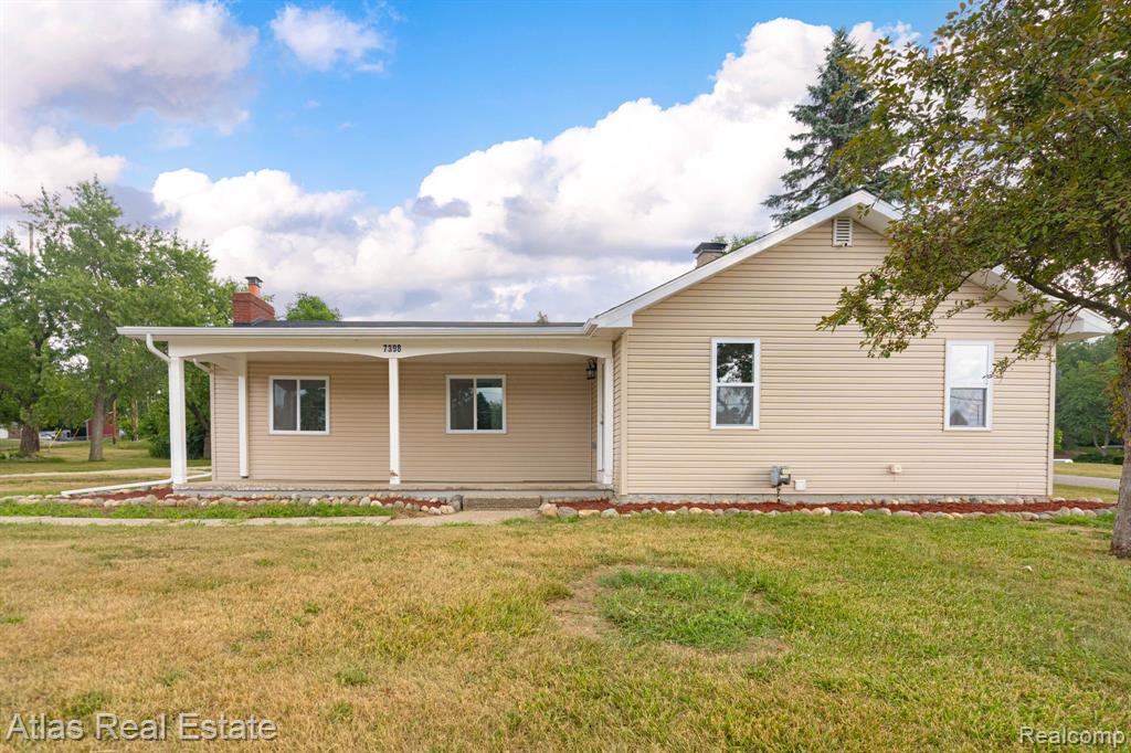 7398 North Genesee Road Genesee, MI 48437 - Photo 2 of 34