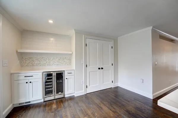 $1,395,000 | 137 Walker Bungalow Road, Portsmouth, NH 03801