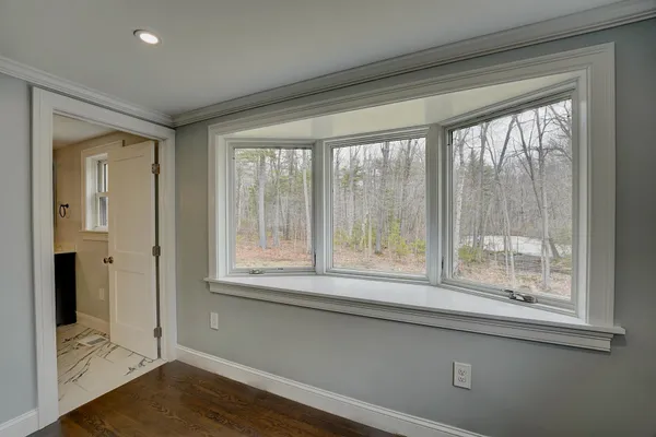 $1,395,000 | 137 Walker Bungalow Road, Portsmouth, NH 03801