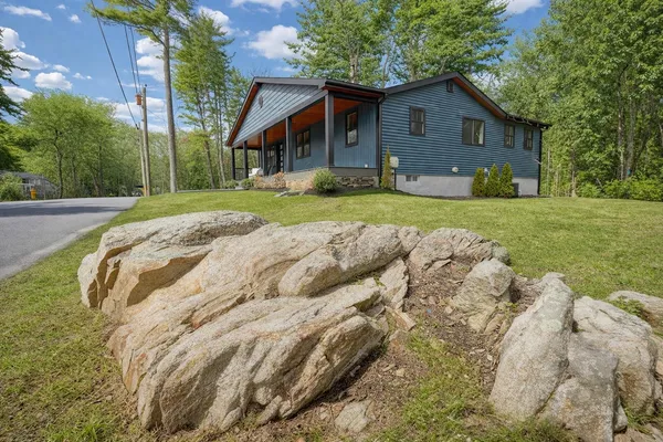 $1,395,000 | 137 Walker Bungalow Road, Portsmouth, NH 03801