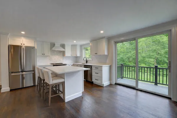 $1,395,000 | 137 Walker Bungalow Road, Portsmouth, NH 03801