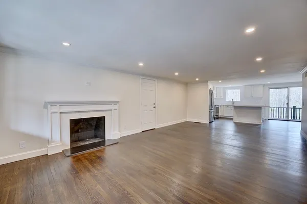 $1,395,000 | 137 Walker Bungalow Road, Portsmouth, NH 03801