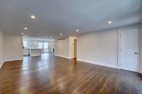 $1,395,000 | 137 Walker Bungalow Road, Portsmouth, NH 03801