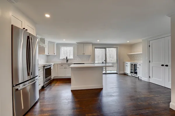 $1,395,000 | 137 Walker Bungalow Road, Portsmouth, NH 03801