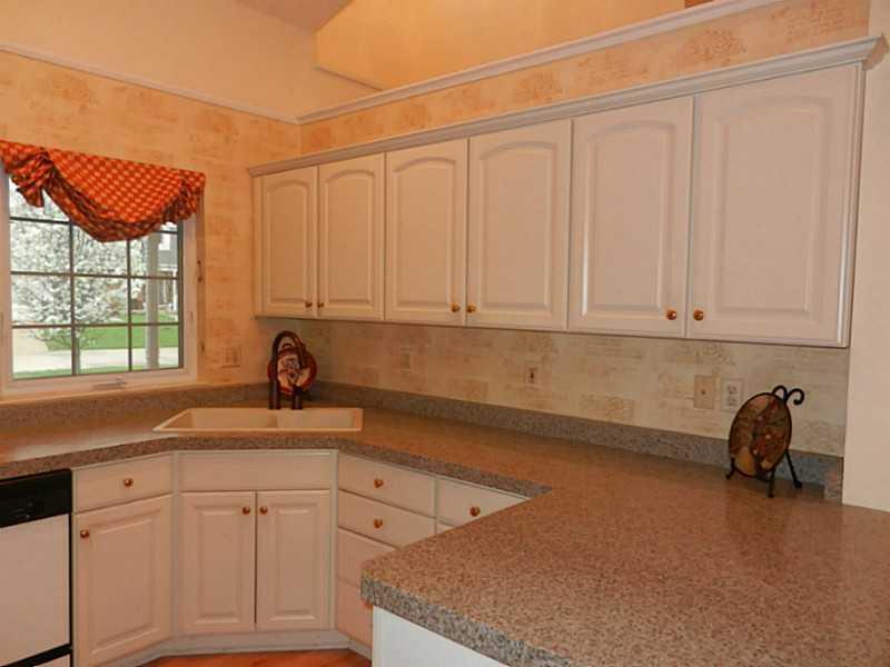 1834 Golfview Drive, Unit 52 Springfield, OH 45502 - Photo 13 of 25