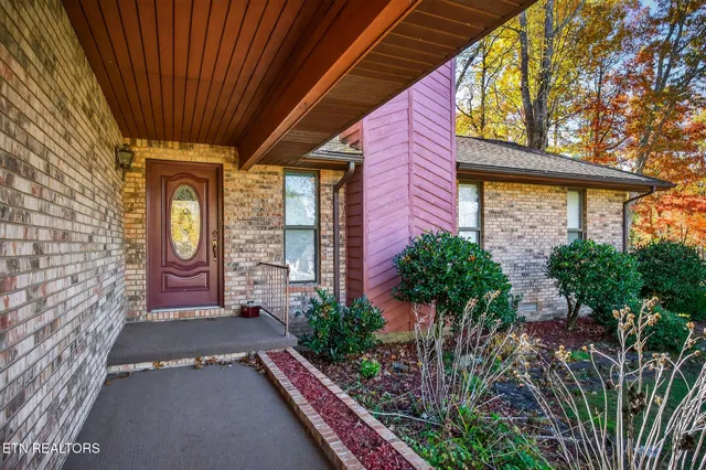 $250,000 | 112 Shore Lane, Crossville, TN 38558