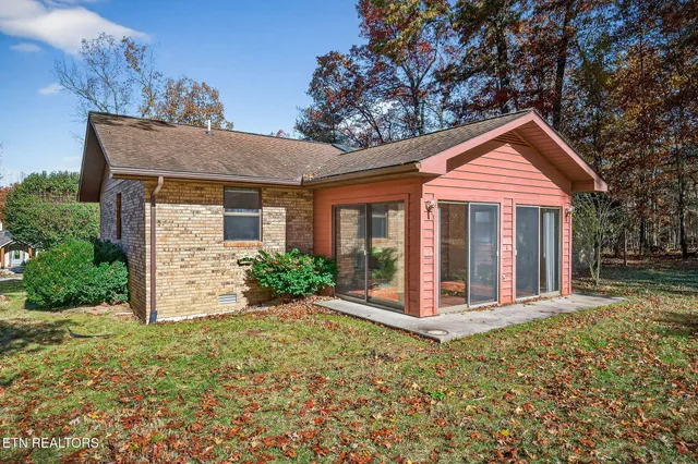 $250,000 | 112 Shore Lane, Crossville, TN 38558