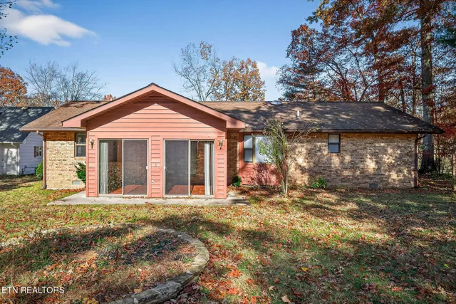 $250,000 | 112 Shore Lane, Crossville, TN 38558