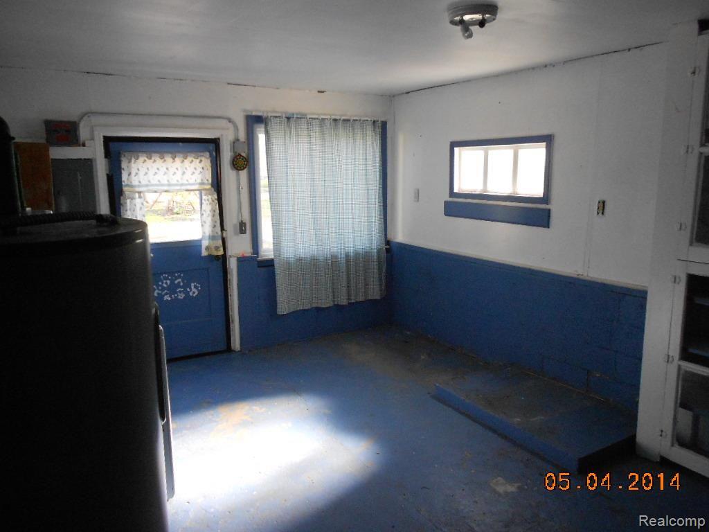 8959 Rucker Road Grosse Ile, MI 48138 - Photo 18 of 26 DSCN2539.jpg