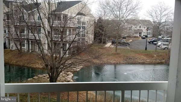 $2,000 | 20602 Cornstalk Terrace, Unit 202, Ashburn, VA 20147