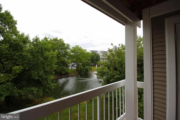 $2,000 | 20602 Cornstalk Terrace, Unit 202, Ashburn, VA 20147