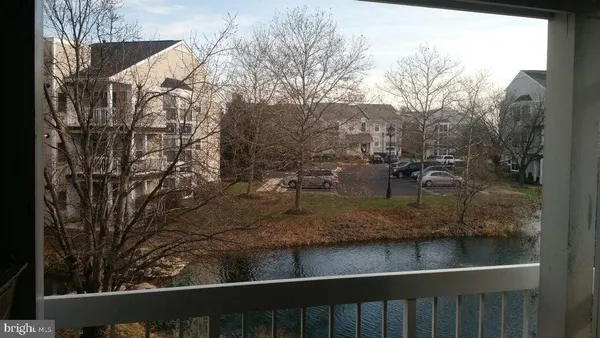 $2,000 | 20602 Cornstalk Terrace, Unit 202, Ashburn, VA 20147