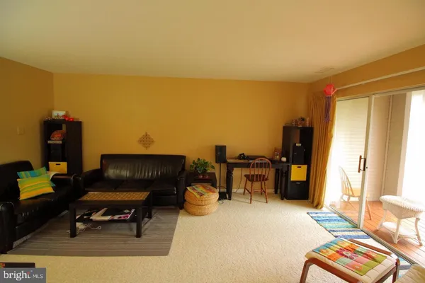 $2,000 | 20602 Cornstalk Terrace, Unit 202, Ashburn, VA 20147