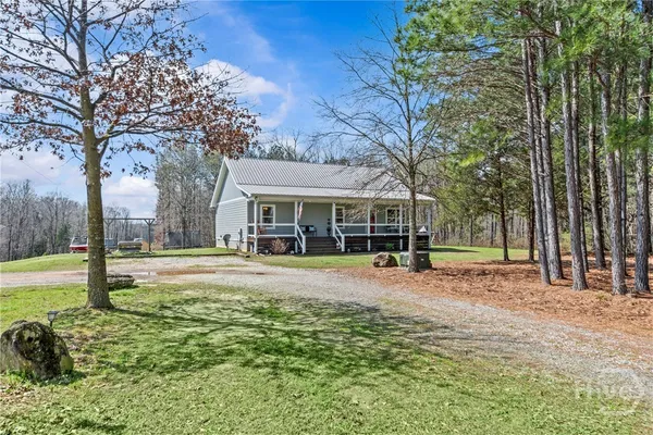 $385,000 | 1687 Leon Ellis Road, Hull, GA 30646